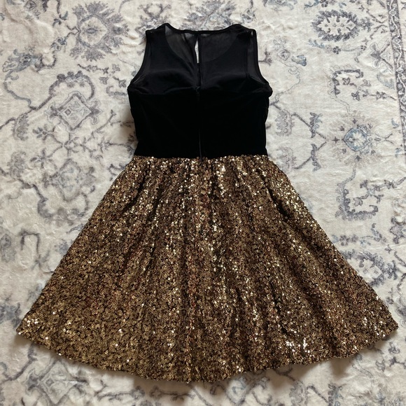 Guess | Size: XS | Dress - Picture 4 of 6